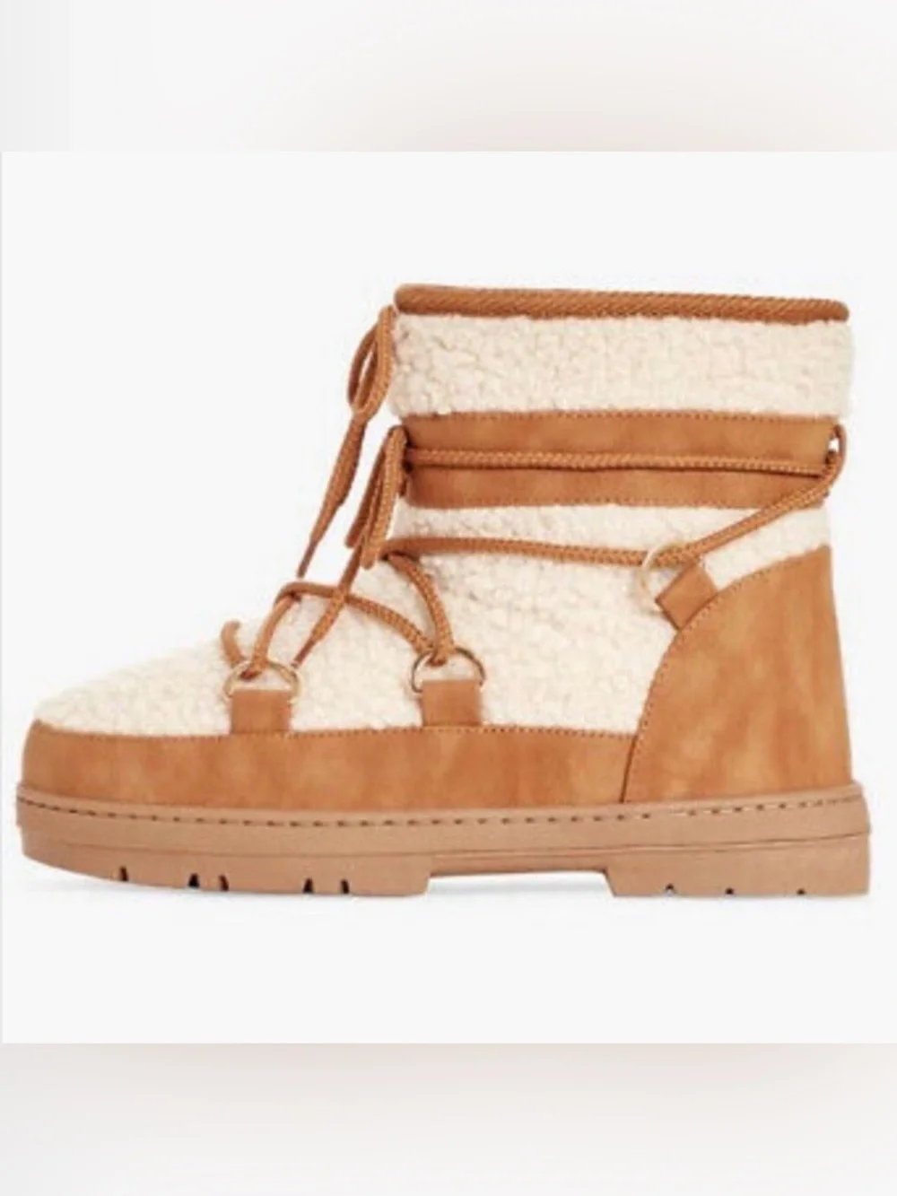 Cozy Sherpa Lace-Up Ankle Boots in Cream and Tan